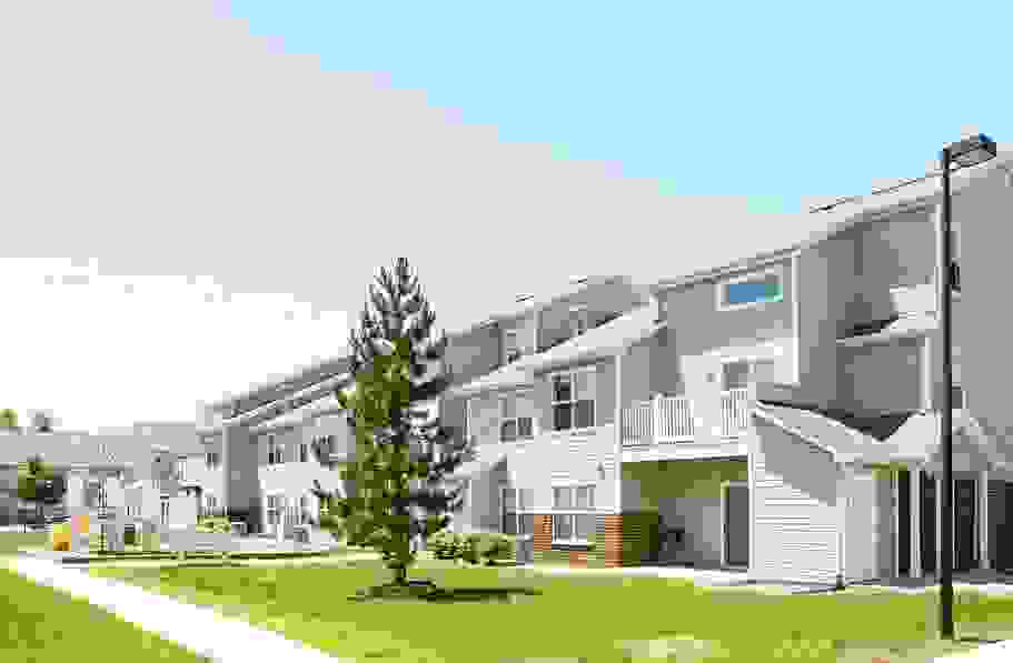 Suffolk Court Apartments